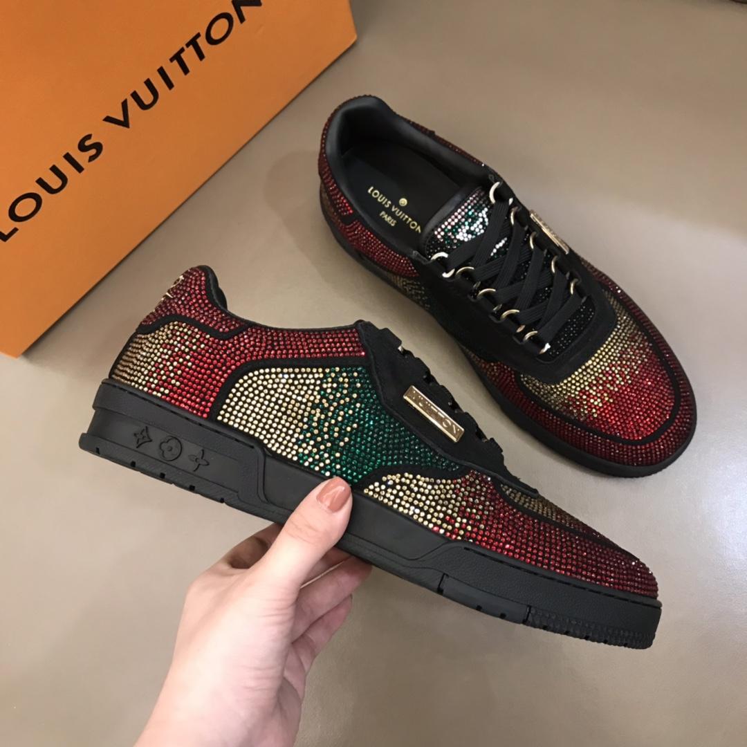 LOUIS VUITTON TRAINER SNEAKER