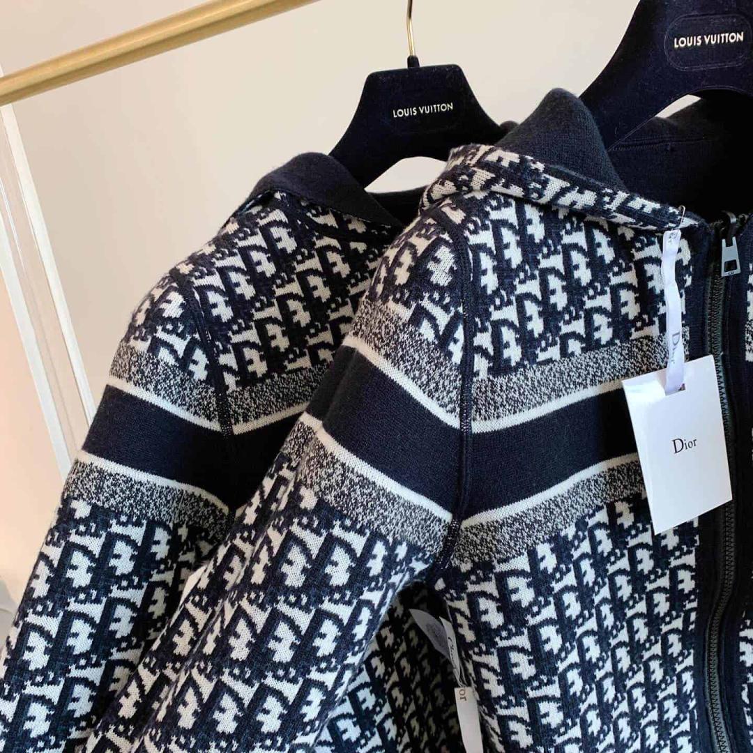 REVERSIBLE ZIPPED CARDIGAN WITH HOOD BLUE DIOR OBLIQUE