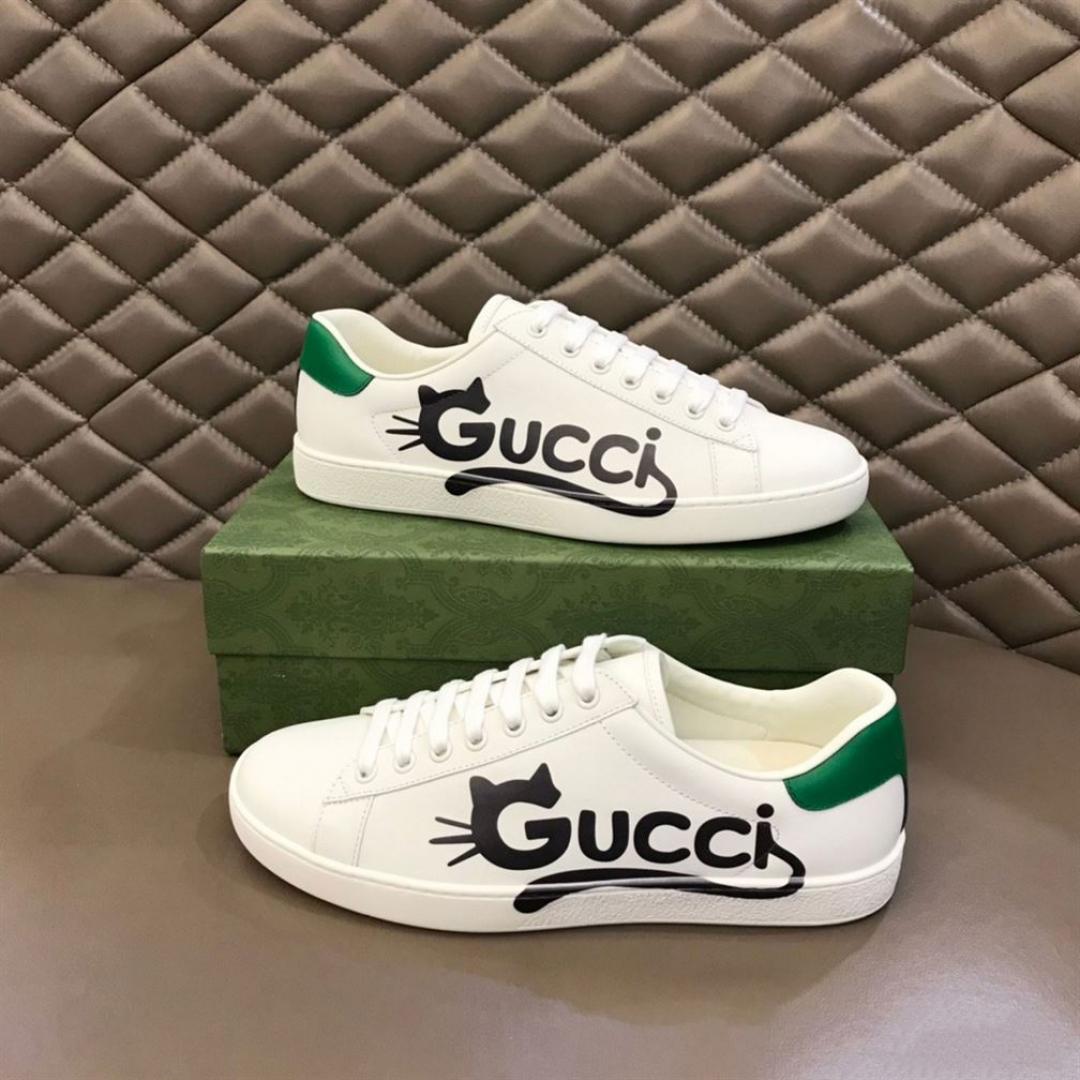 GUCCI ACE SNEAKERS WITH KITTEN