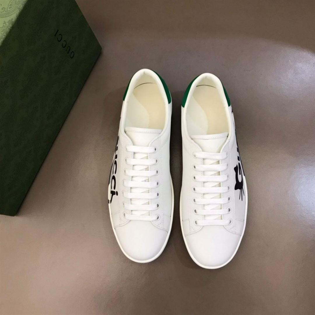 GUCCI ACE SNEAKERS WITH KITTEN