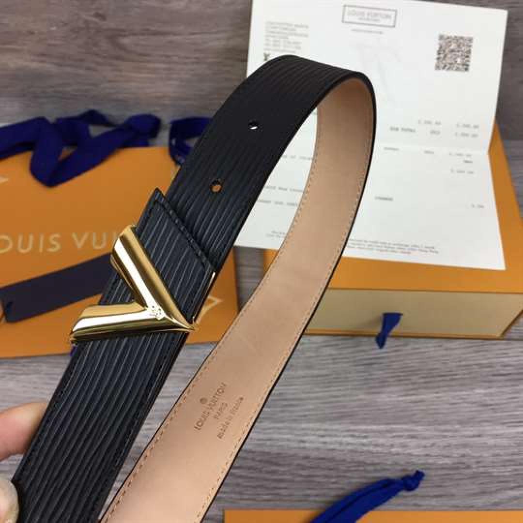 LOUIS VUITTON BLACK EPI LEATHER ESSENTIAL V BELT