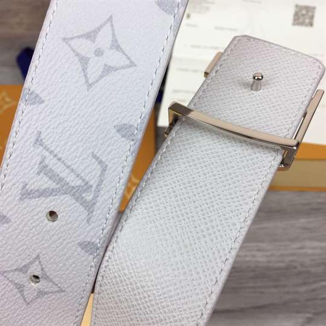 LOUIS VUITTON MEN'S INITIALES 40MM REVERSIBLE BELT WHITE