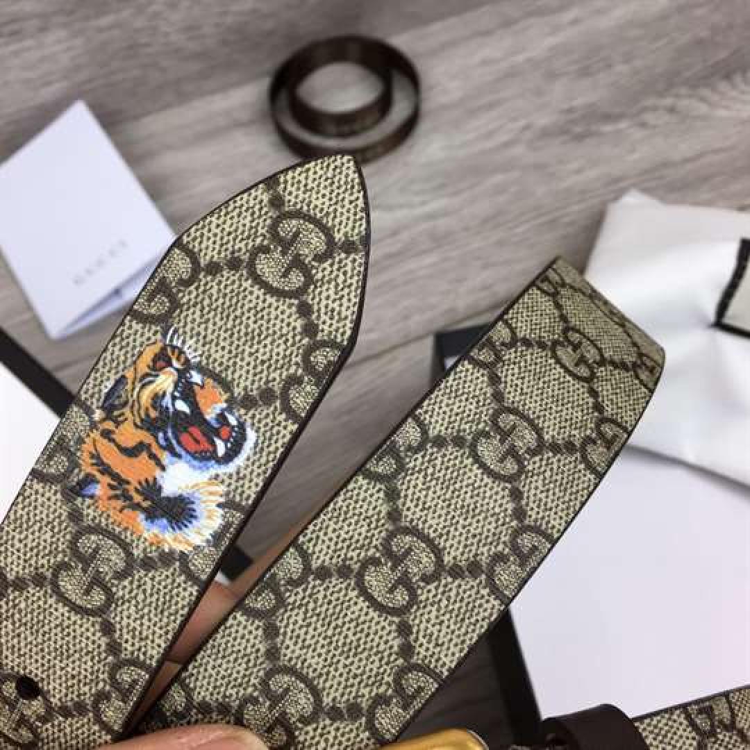 GUCCI TIGER PRINT GG SUPREME BELT