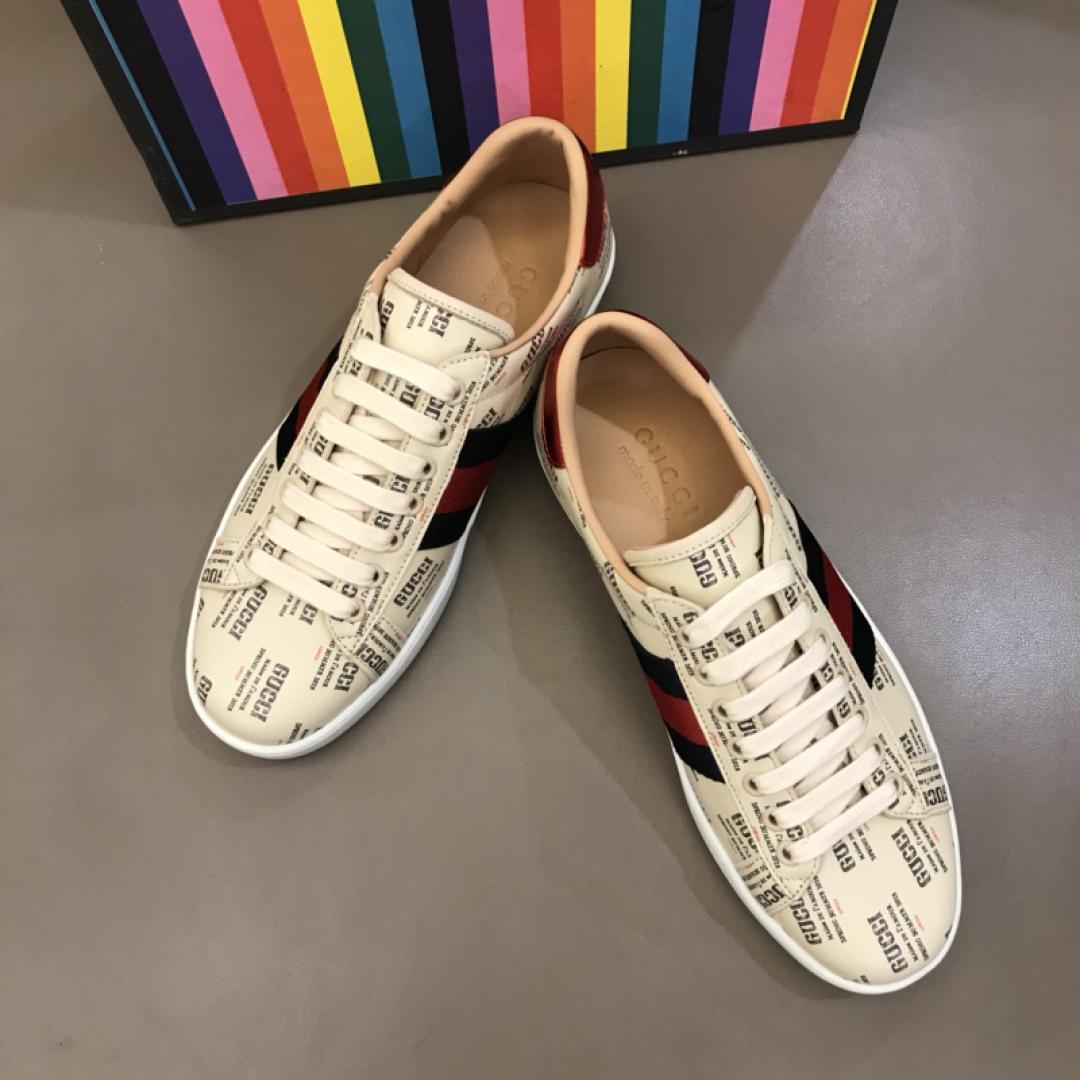 GUCCI STAMP PRINT SNEAKER