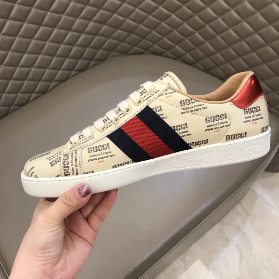 GUCCI STAMP PRINT SNEAKER