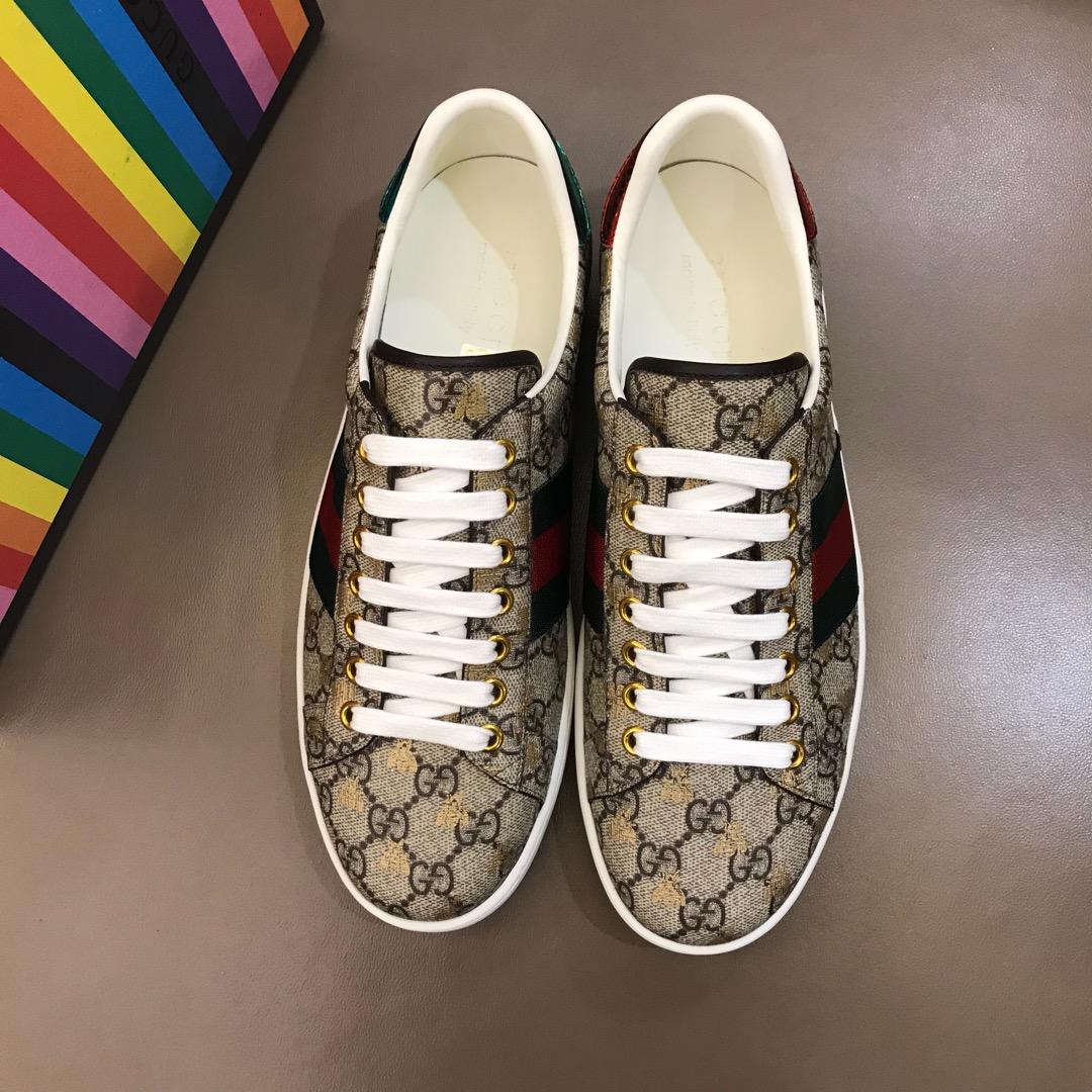 GUCCI ACE GG SUPREME SNEAKER WITH BEES
