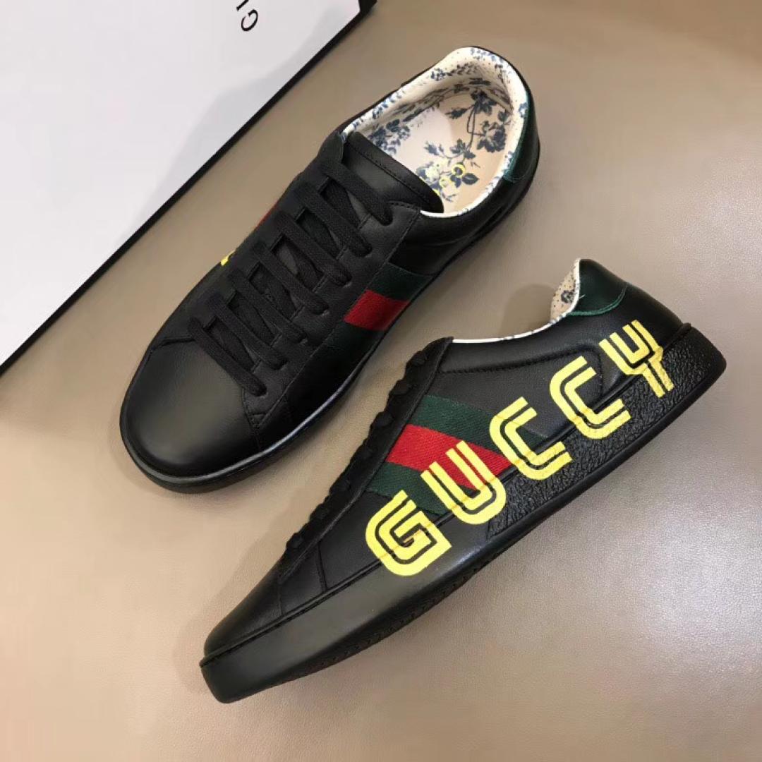 GUCCI ACE SNEAKER WITH GUCCY PRINT