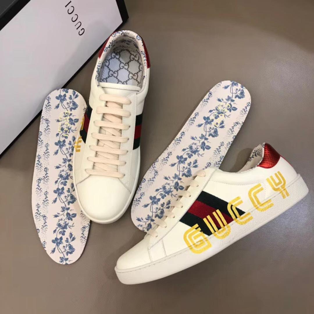GUCCI ACE SNEAKER WITH GUCCY PRINT