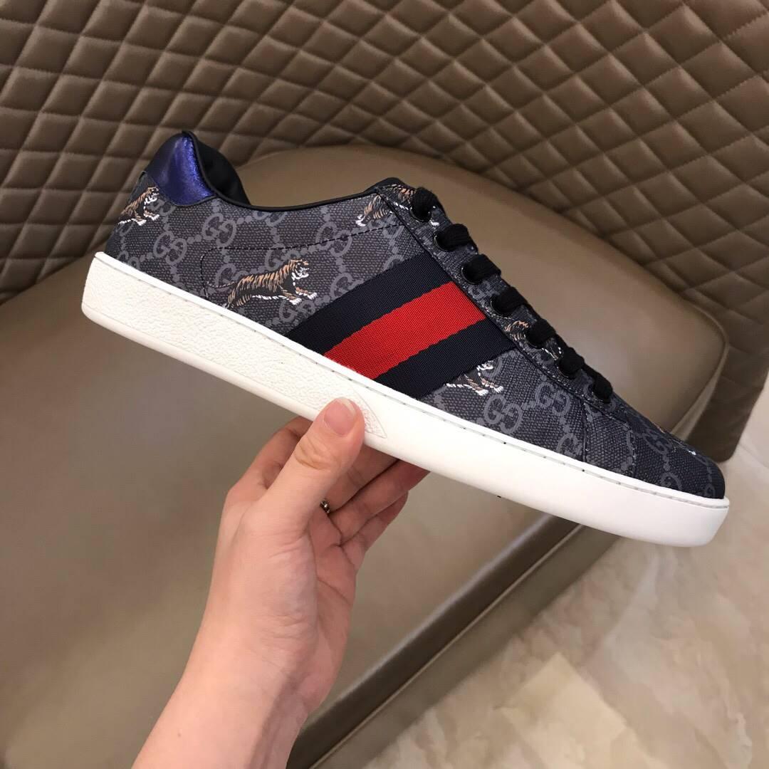GUCCI MEN'S ACE GG SUPREME TIGERS SNEAKER
