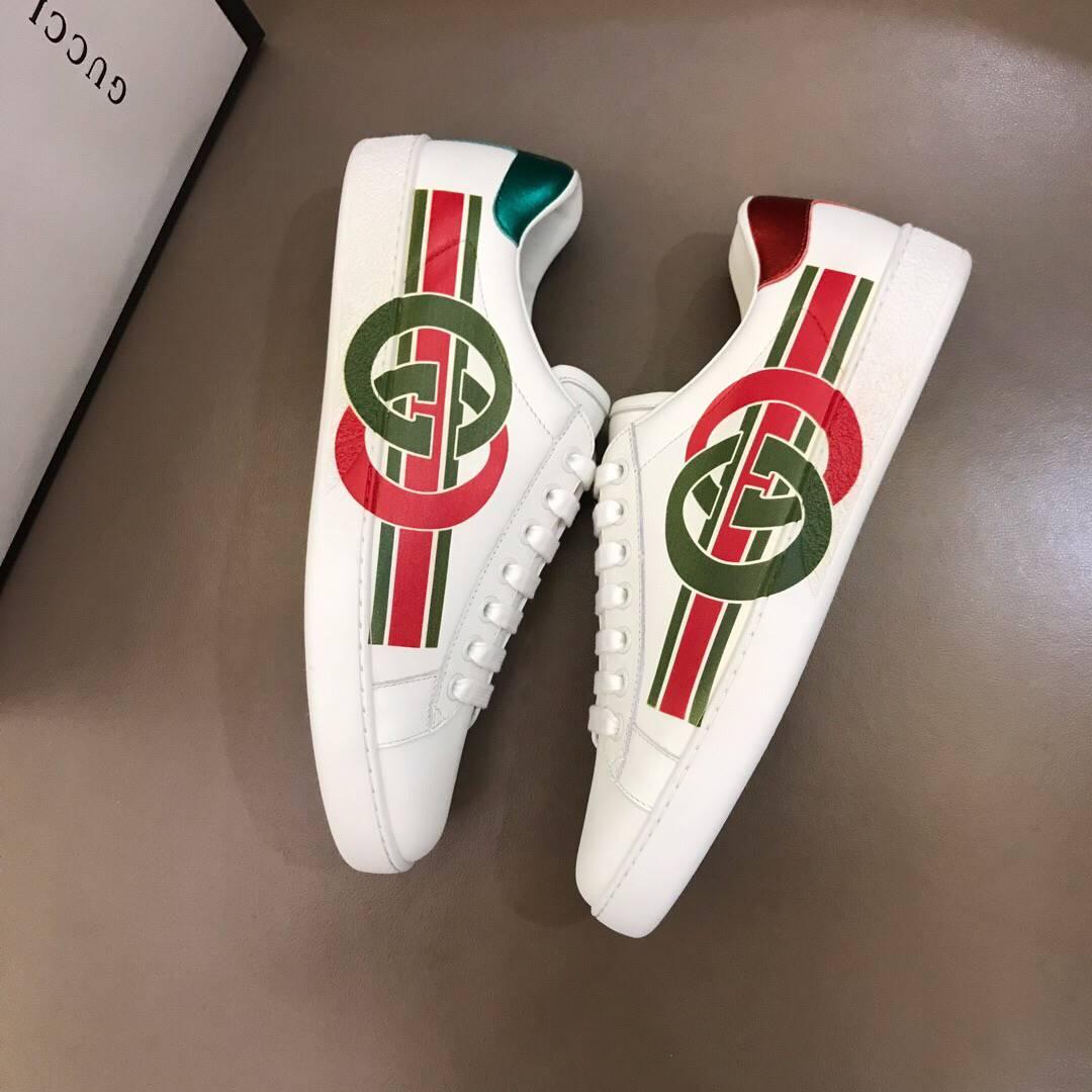 GUCCI MEN'S ACE SNEAKER WITH INTERLOCKING G