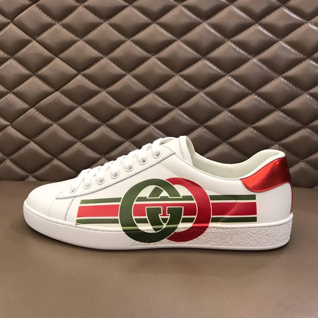 GUCCI MEN'S ACE SNEAKER WITH INTERLOCKING G