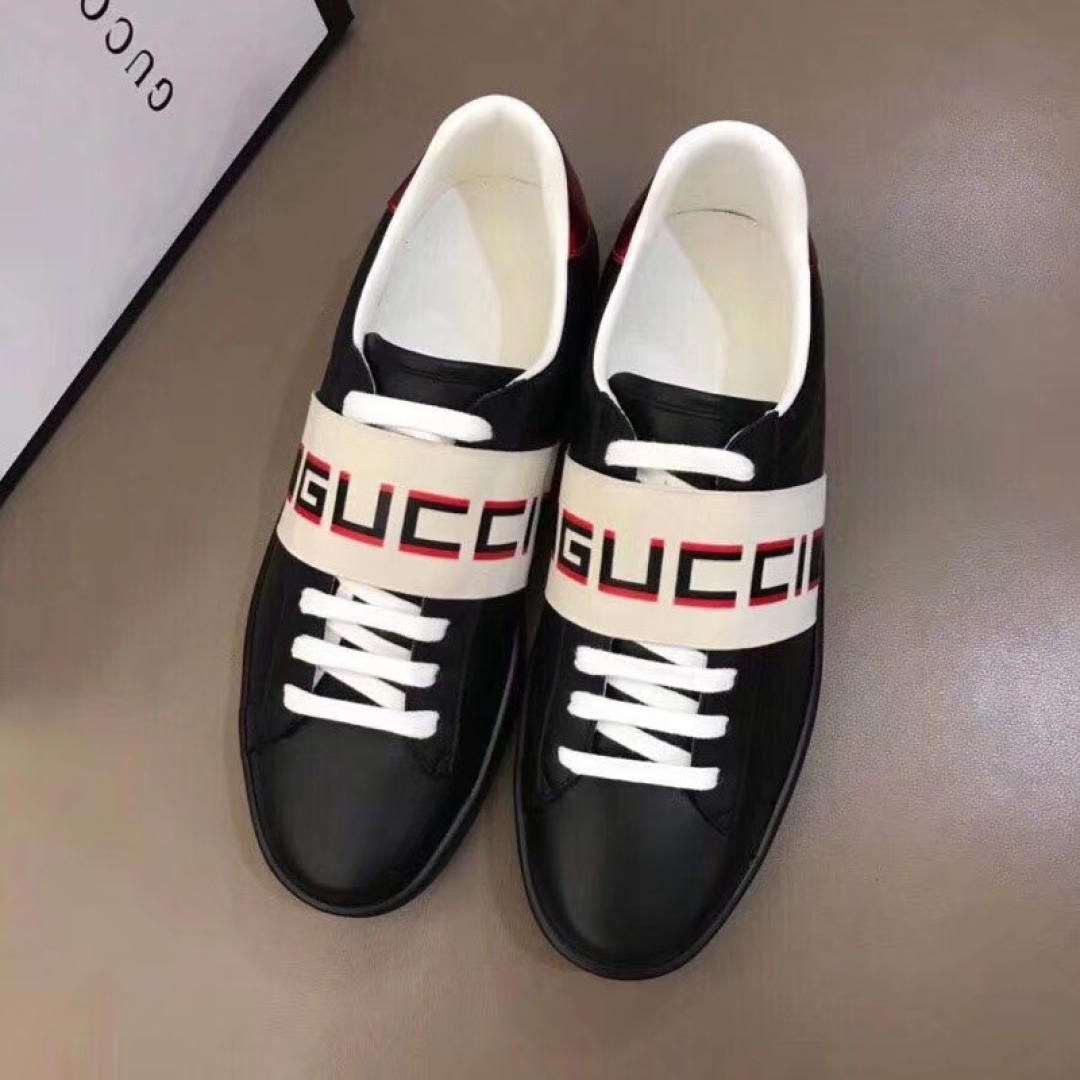 GUCCI STRIPE LEATHER SNEAKER