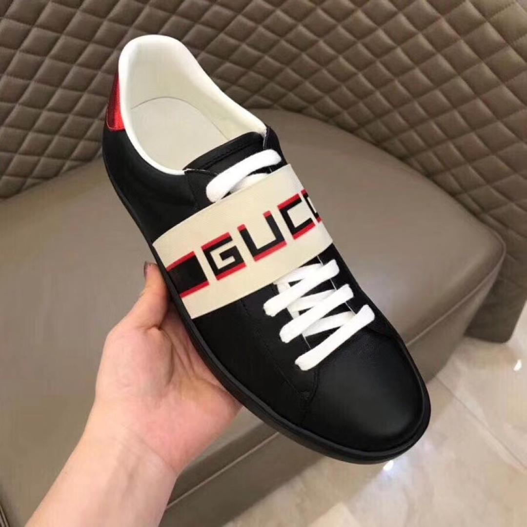 GUCCI STRIPE LEATHER SNEAKER