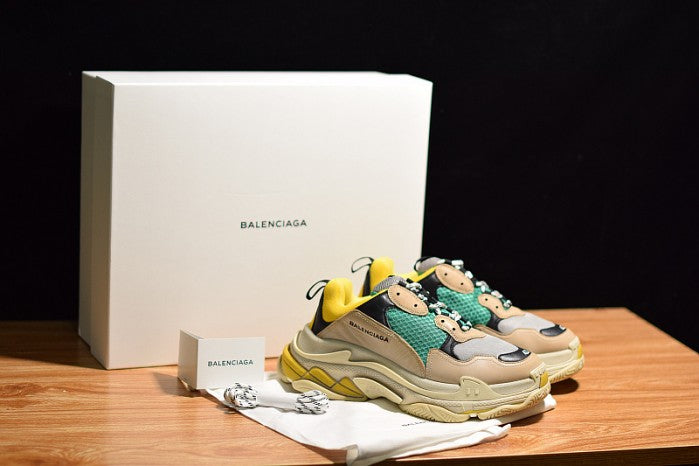 BALENCIAGA TRIPLE S