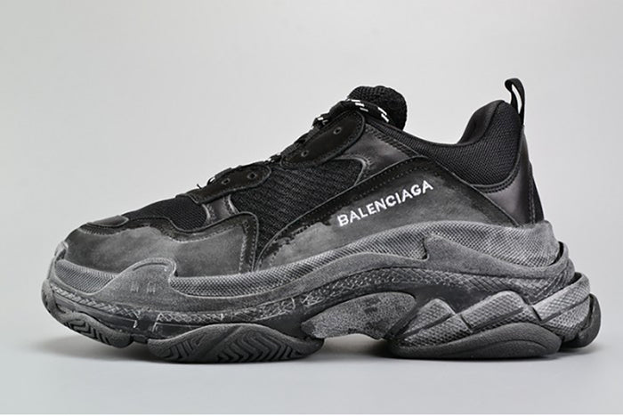 BALENCIAGA BLACK TRIPLE S TRAINER