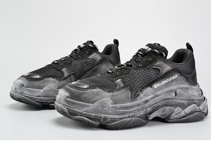 BALENCIAGA BLACK TRIPLE S TRAINER